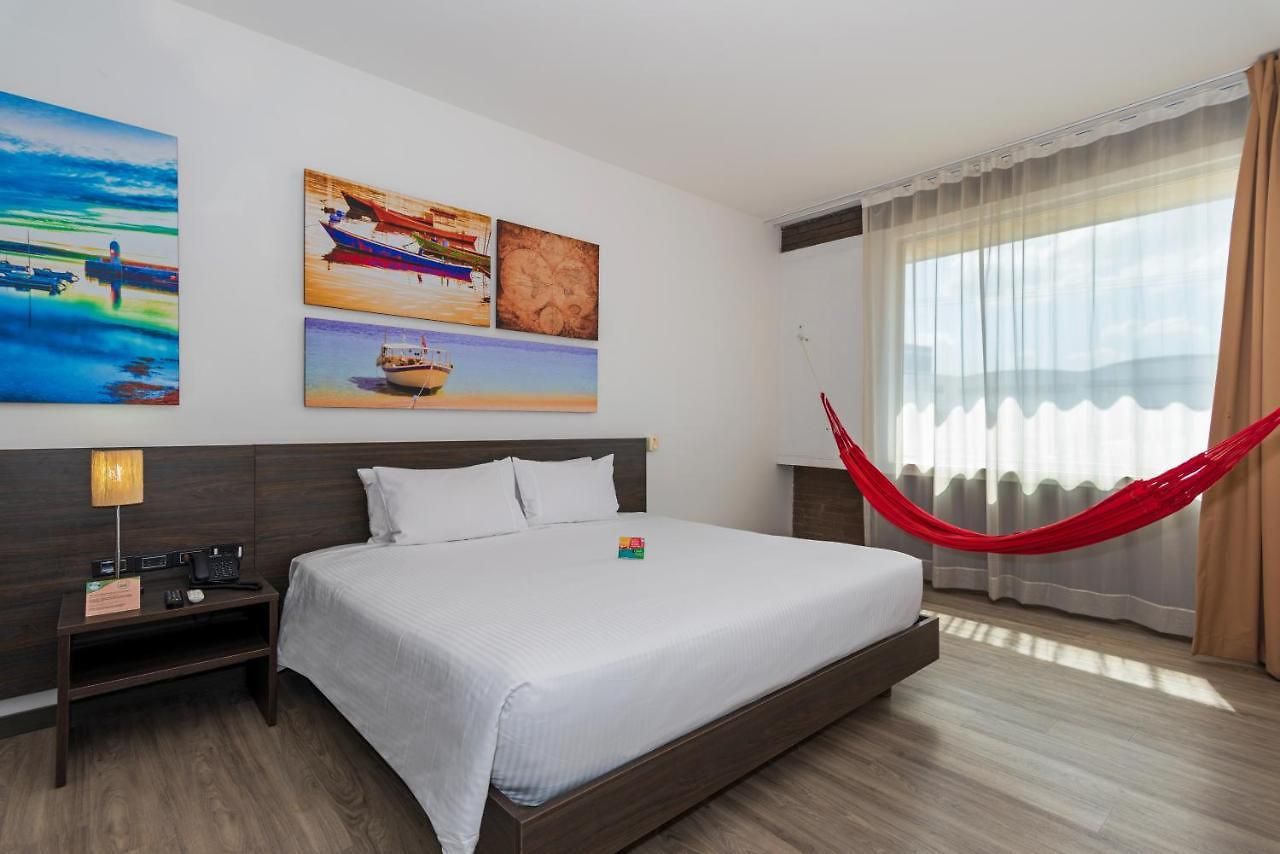 Pop Art Clc Puerto Mamonal Hotel Cartagena
